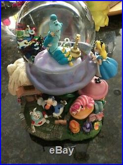 Disney Alice in Wonderland Snow Globe