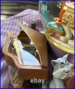 Disney Aristocats 1998 Musical Snow Globe Everyone Wants To Be A Cat Japan FLAWS
