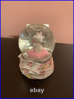 Disney Aristocats Snow Globe