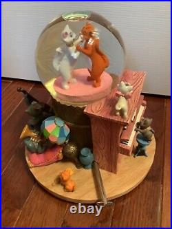 Disney Aristocats and Cats Musical Snow Globe