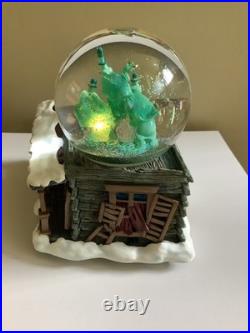 Disney Auctions Haunted Mansion Snow Globe limited edition 350