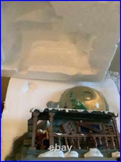Disney Auctions Haunted Mansion Snow Globe limited edition 350