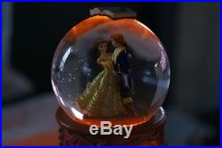 Disney Beauty and the Beast Music Snow Globe Pedestal Prince & BelleVery Rare
