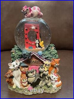 Disney Cats & Dogs Snow Globe Best Friends Pluto, Cheshire Cat, Dalmatians RARE
