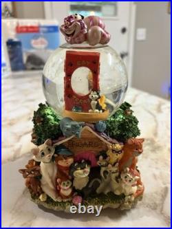 Disney Cats & Dogs Snow Globe Best Friends Pluto, Cheshire Cat, Dalmatians RARE Disney Cats & Dogs Snow Globe Best Friends Pluto, Cheshire Cat, Dalmatians RARE
