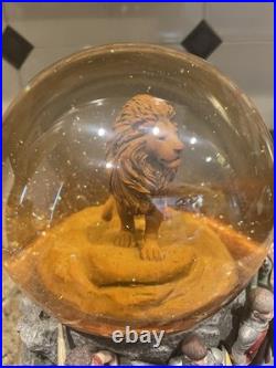Disney Chronicles Of Narnia Snowglobe water globe light up