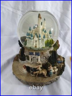 Disney Cinderella Castle Snow Globe Walt Disney World 1999 Fraser Creations