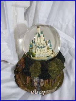 Disney Cinderella Castle Snow Globe Walt Disney World 1999 Fraser Creations
