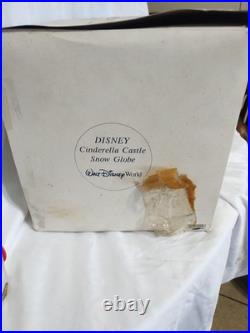 Disney Cinderella Castle Snow Globe Walt Disney World 1999 Fraser Creations