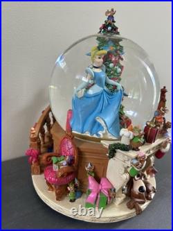 Disney Cinderella Christmas Snow Globe Plays Deck the Halls Rare