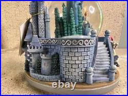Disney Cinderella Double Snow Globe Horse Carriage Castle Circling Doves Music