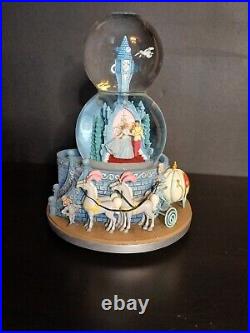 Disney Cinderella Double Snow Globe Music Box Tested Works. Read description Disney Cinderella Double Snow Globe Music Box Tested Works. Read description