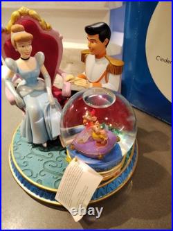 Disney Cinderella, Prince and the Shoe Musical Snow Globe withOrig Box Snowglobe