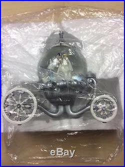 Disney Cinderella Wedding Carriage Snow Globe, Disneyland Paris Original N2096