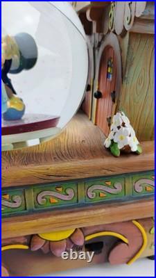 Disney Cinderella and Jiminy Cricket Snow globe Rare Clock Blows Glitter Bubbles