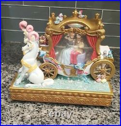 Disney Cinderella carriage snow globe