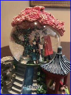 Disney Classic Snowglobe Globel Mulan Plays Reflection Music Box Rare