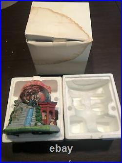 Disney Classic Snowglobe Globel Mulan Plays Reflection Music Box Rare