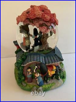 Disney Classic Snowglobe Globel Mulan Reflection Music Box Mushu Shang