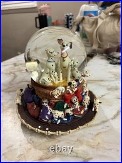 Disney Collectibles Snow Globe 101 Dalmatians Disney Collectibles Snow Globe 101 Dalmatians