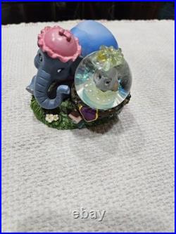 Disney Dumbo And Mother Globe