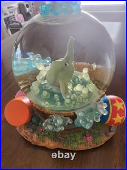 Disney Dumbo Takes a Bubble Bath Snow Globe, Music Box, & Bubble Blower Disney Dumbo Takes a Bubble Bath Snow Globe, Music Box, & Bubble Blower
