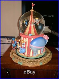 Disney Dumbo musical snow globe Rare