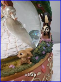 Disney Enchanted Snow Globe With Giselle And Animal Friends