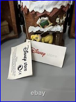 Disney Exclusive Winnie The Pooh and Friends Christmas Musical snow globe Winter