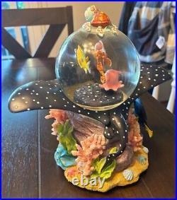 Disney Finding Nemo Over The Waves Coral Reef Mr Ray Snow Globe Music Box
