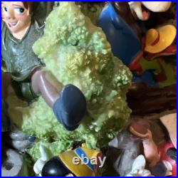 Disney Four Parks One World Monorail Musical Snow Globe Plays Zip-a-dee-doo-dah