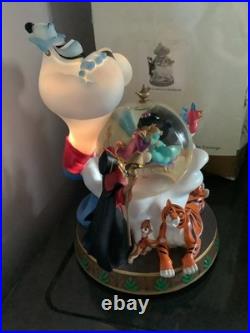 Disney Gennie Jasmine Aladdin Musical Snow Globe with box