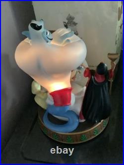 Disney Gennie Jasmine Aladdin Musical Snow Globe with box
