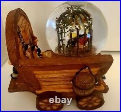 Disney Geppetto's Workshop Pinocchio Musical Snow Globe Extremely Rare