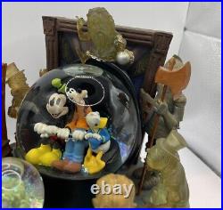 Disney Haunted Mansion Hitch Hiking Ghost Mickey Goofy Donald Snowglobe Globe
