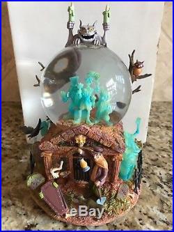 Disney Haunted Mansion Musical Snowglobe Grin Grinning Ghosts Water Snow Globe