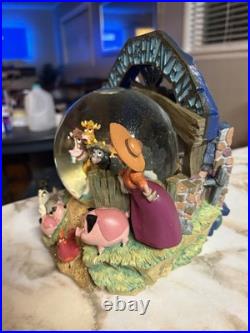 Disney Home On The Range Little Patch Of Heaven Cows Musical Snow Globe 2004