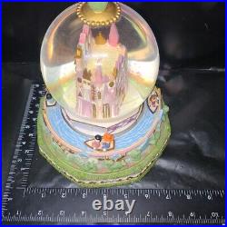 Disney Its a Small World Musical Snow Globe 21348 1963 Wonderland Read Disc