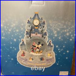 Disney Love's First Kiss Snow Globe New in Box-Lilo & Stitch, Lady & The Tramp