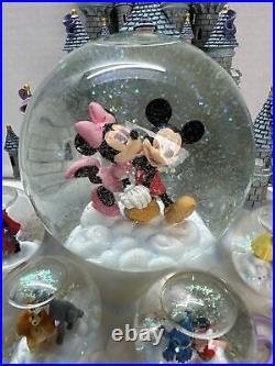 Disney Loves First Kiss Snow Globe Mickey Beauty White Lilo Stitch Lady Tramp T9