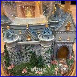 Disney Magic Kingdom Castle You Can Fly! Working INCREDIBLE Snow Globe RARE