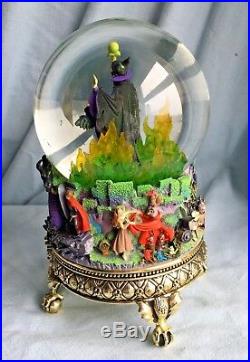 Disney Maleficent SLEEPING BEAUTY SNOWGLOBE Masters of Animation Lights Up