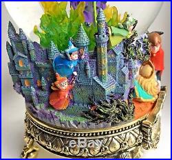 Disney Maleficent SLEEPING BEAUTY SNOWGLOBE Masters of Animation Lights Up