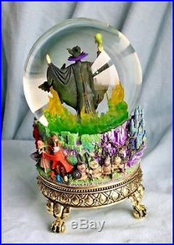 Disney Maleficent SLEEPING BEAUTY SNOWGLOBE Masters of Animation Lights Up