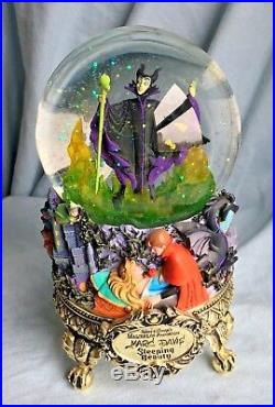 Disney Maleficent SLEEPING BEAUTY SNOWGLOBE Masters of Animation Lights Up