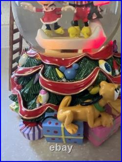 Disney Mickey And Friends Radko Holiday Snow-globe #95693