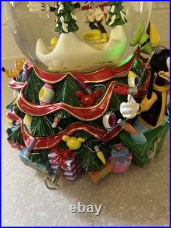 Disney Mickey And Friends Radko Holiday Snow-globe #95693