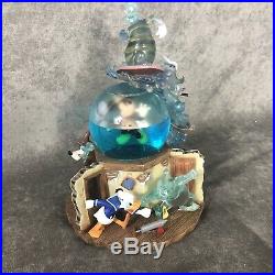 Disney Mickey Mouse And Lonesome Ghosts Holloween Snow Globe