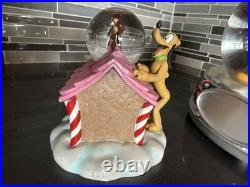 Disney Micky And Friends Deck The Halls Gingerbread House Snow-Globe Rare