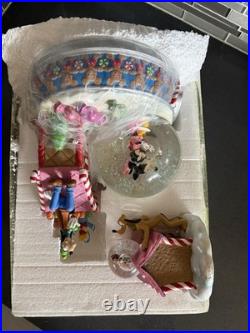 Disney Micky And Friends Deck The Halls Gingerbread House Snow-Globe Rare